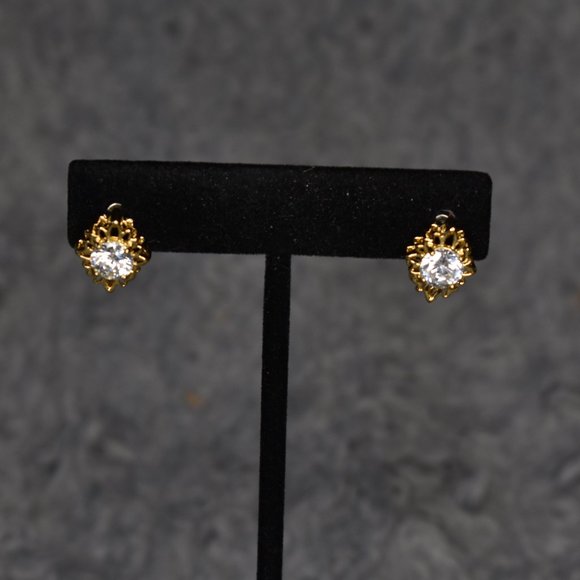 NWT Vintage Lindenwold Gold and Cubic Zirconia Stud Earrings - Picture 3 of 8
